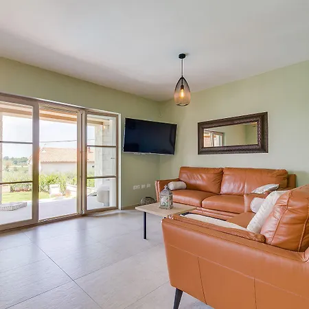 Traumhafte Mit Beheizbarem Privatpool, Outdoor-gym, Meerblick, In Umgebung Von Weinbergen